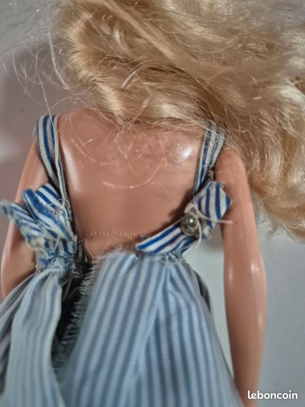 Coffre Barbie Vintage 1969 + Poupée 1966 – Lot Vêtements Et Accessoires – Mattel