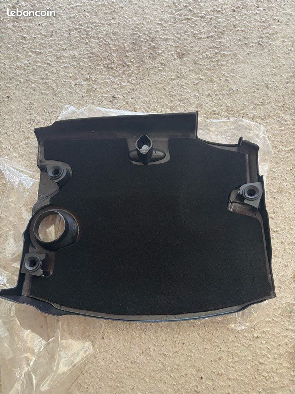 Cache sur moteur neuf Renault kangoo 1,5 dci (image 2)