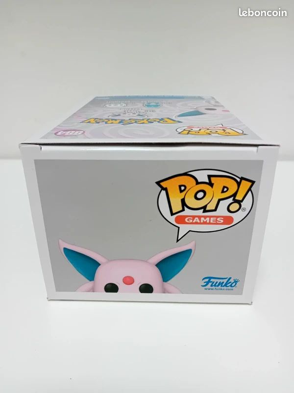 Funko POP! Games : Pokémon - Leafeon - Figurine de collection en vinyle - Idée cadeau - Produit officiel - Jouets pour enfants et adultes - Fans de jeux vidéo - Figurine pour collectionneurs Funko POP! Games : Pokémon - Leafeon - Figurine de collection en vinyle - Idée cadeau - Produit officiel - Jouets pour enfants et adultes - Fans de jeux vidéo - Figurine pour collectionneurs
