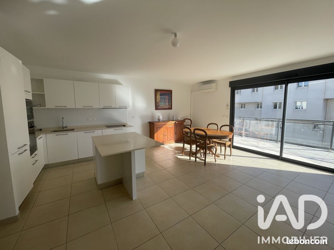 Appartement 3 pièces 88 m² · à Privas · 88 m² · 755 €/mois