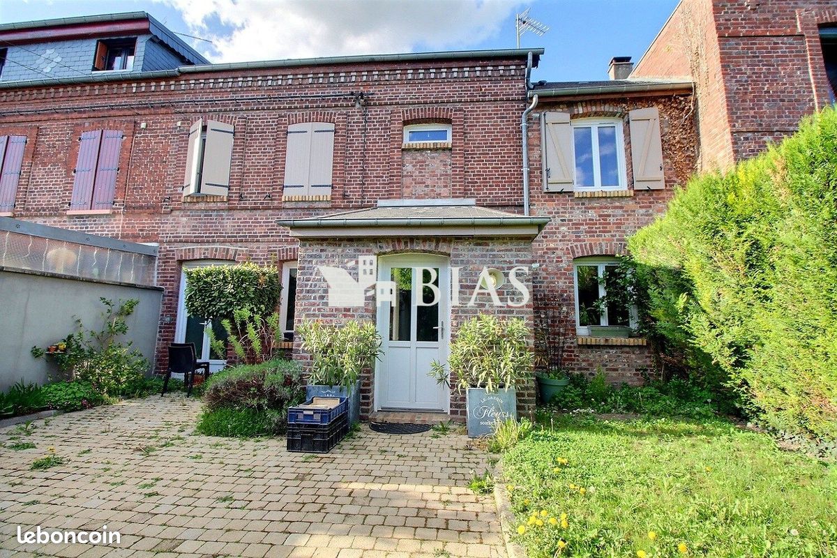 Maison 4 pièces 82 m² · à Maromme · 82 m² · 900 €