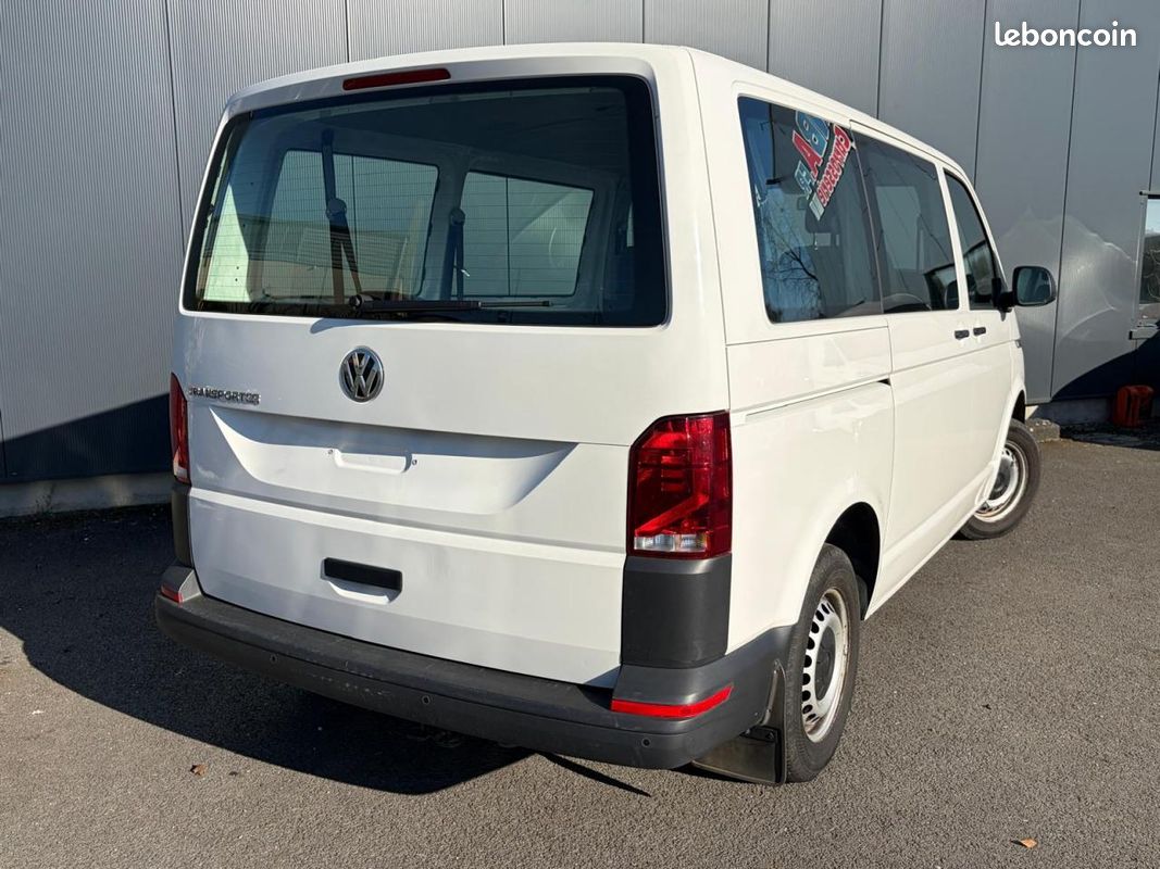 VOLKSWAGEN TRANSPORTER T6 MINIBUS 8 Places 2.0 TDI 110 Business Line (image 18)