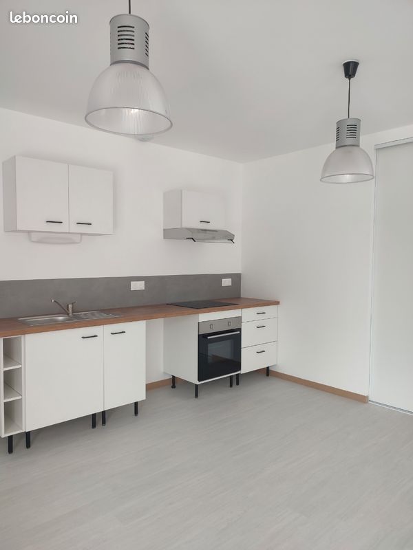 Appartement 4 pièces 115 m² · à Cirey · 115 m² · 850 €