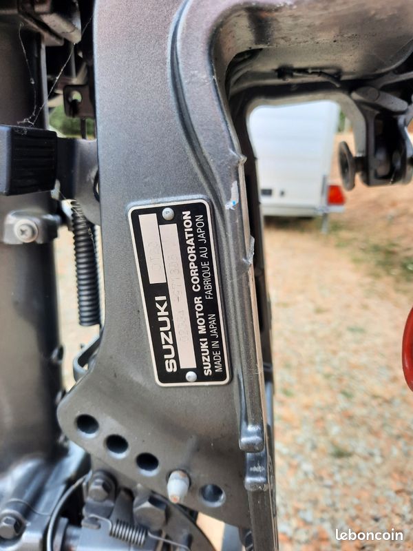 Moteur hors-bord Suzuki 20Cv (image 3)