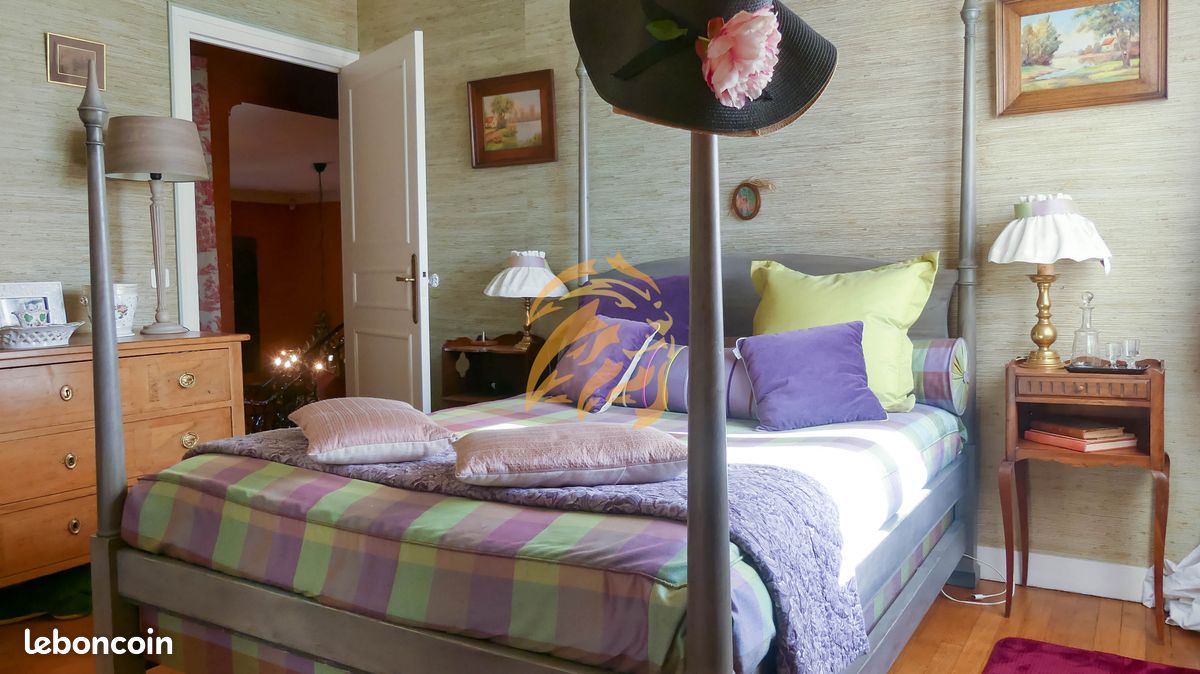 Maison 11 pièces 370 m² - Rivières 16110 La Rochefoucauld (image principale 9)