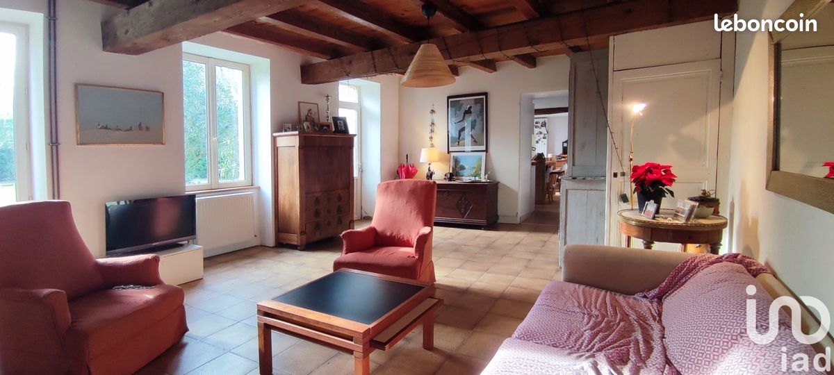 Maison 5 pièces 159 m² - Saint-Bris-des-Bois 17770 (image principale 5)