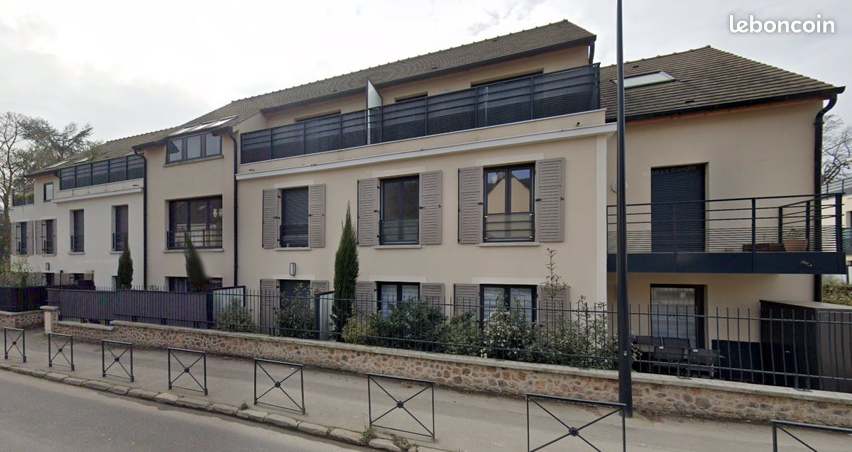 Appartement 1 pièce 28 m² · à Saint-Rémy-lès-Chevreuse · 28 m² · 728 €/mois