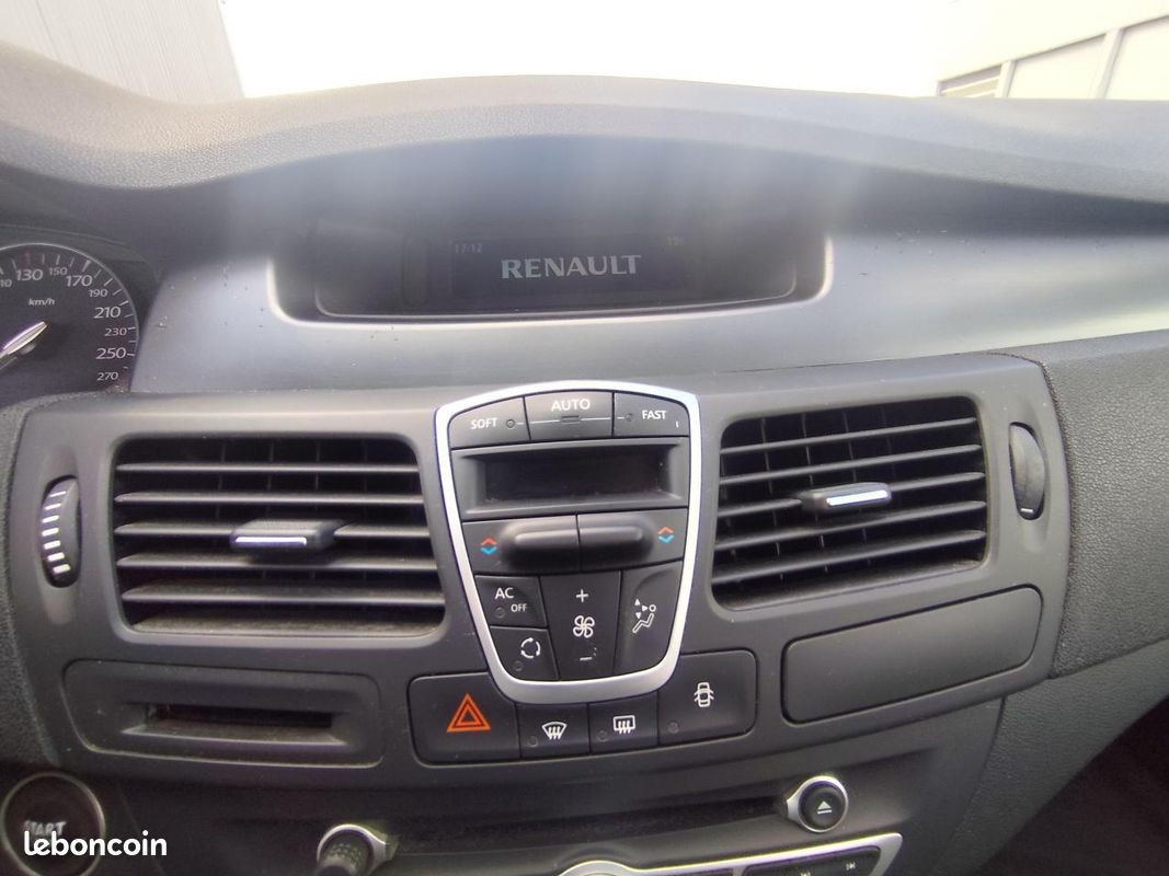 RENAULT LAGUNA 1.5 dCi - 110 III BERLINE Authentique PHASE 1 (image 19)