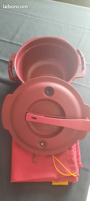 Micro Minute Tupperware (image 2)