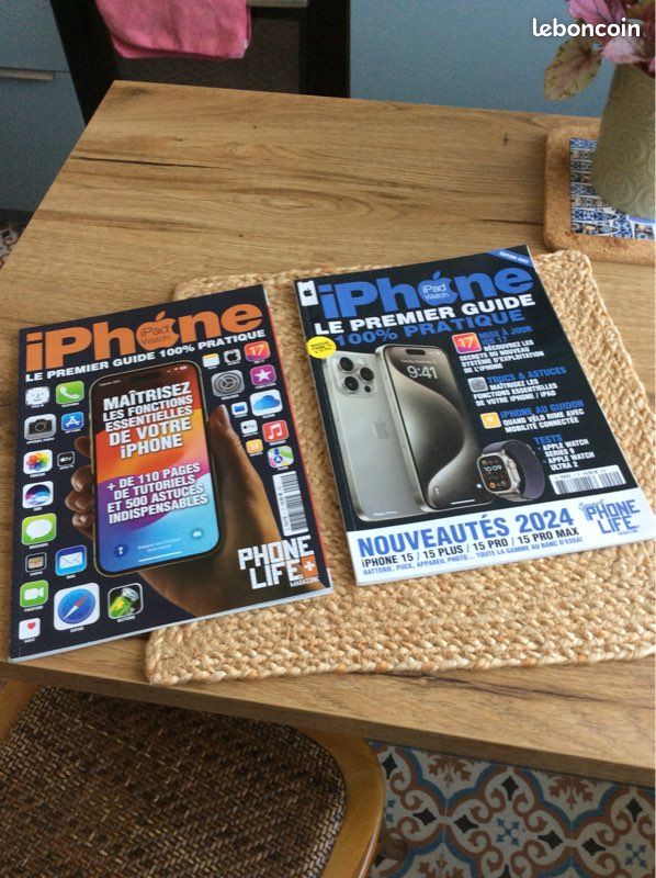 Deux magazines IPHONE IPAD WATCH le premier guide 100% pratique (image 1)