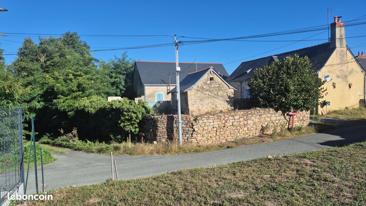 Maison 6 pièces 145 m² · à Morannes sur Sarthe-Daumeray · 145 m² · 260 000 €