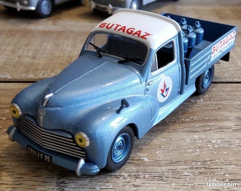 PEUGEOT 203 Pick-Up - BUTAGAZ Transport de bouteilles de gaz - échelle 1/43 - sans boite - Réf n° 23 (image 1)