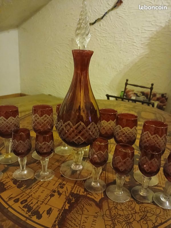 Bonjour vend service a liqueur faire une proposition merci (image 1)