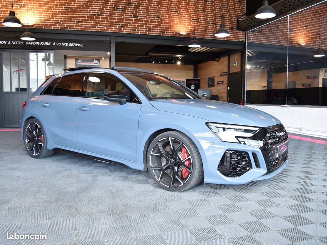 AUDI RS3 SPORTBACK 2.5 TFSI 400 S tronic 7 Quattro (image 3)