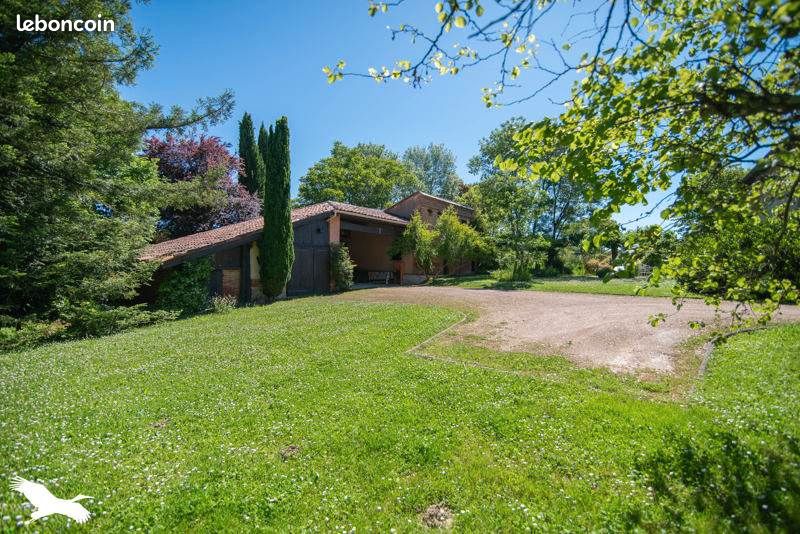 Maison 7 pièces 425 m² · à Lanta · 425 m² · 835 200 €