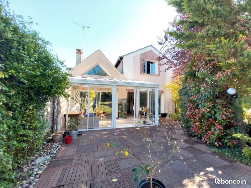 Maison 4 pièces 149 m² · à Saint-Pryvé-Saint-Mesmin · 149 m² · 1 363 €