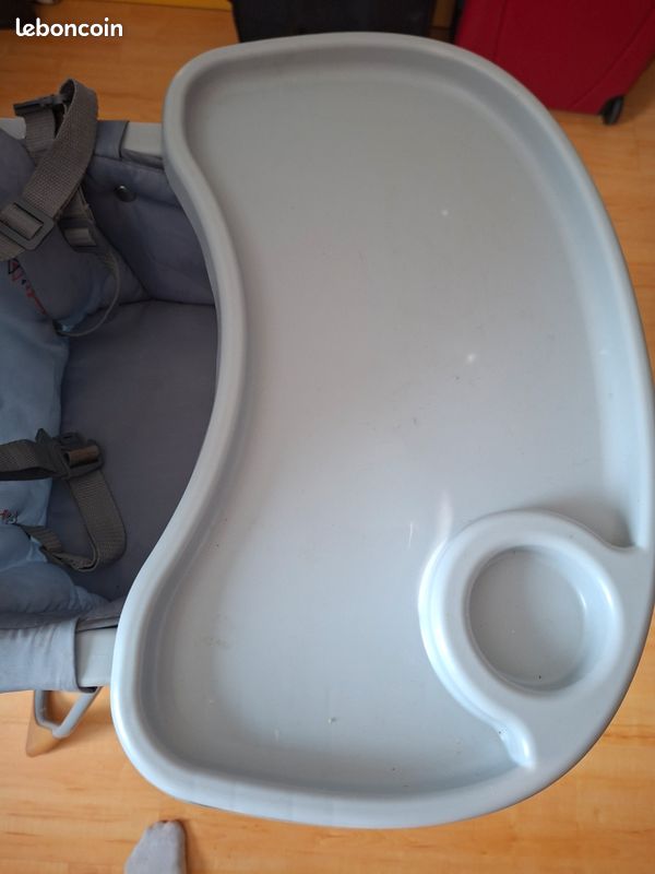 Chaise haute (image 5)