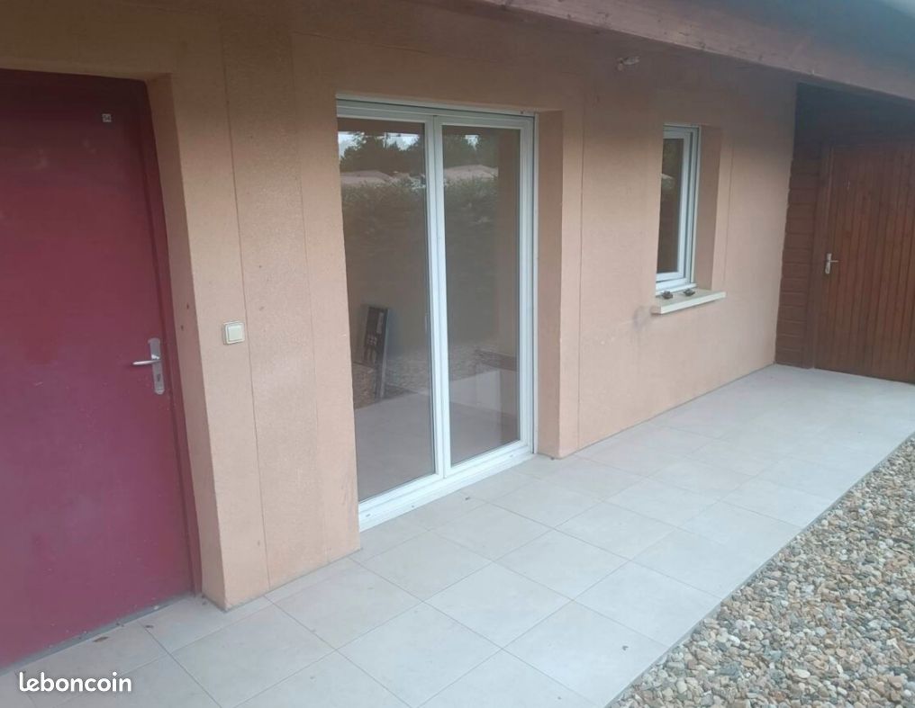 Maison 3 pièces 70 m² · à Étauliers · 70 m² · 805 €