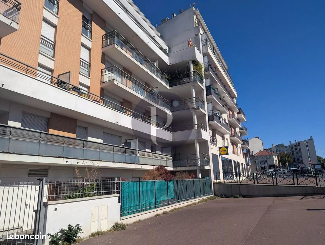 Appartement 1 pièce 34 m² · à Nanterre · 34 m² · 210 000 €