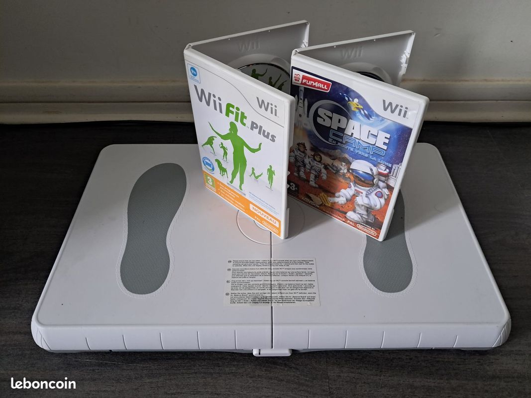Wii Balance Board + Jeux Wii – bon état (image 1)