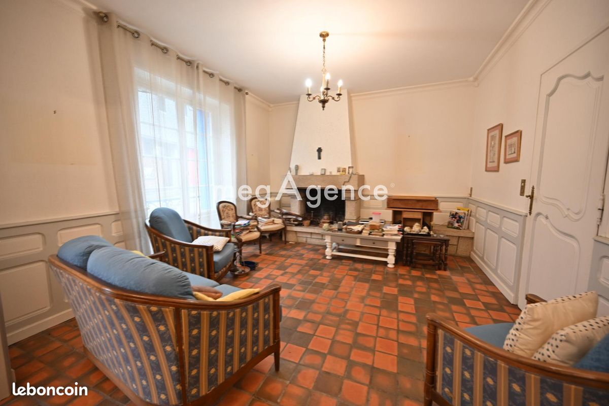 Maison 7 pièces 177 m² · à Kervignac · 177 m² · 231 000 €