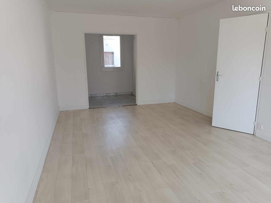 Appartement a louer bourges - 5 pièce(s) - 90 m2 - Surfyn