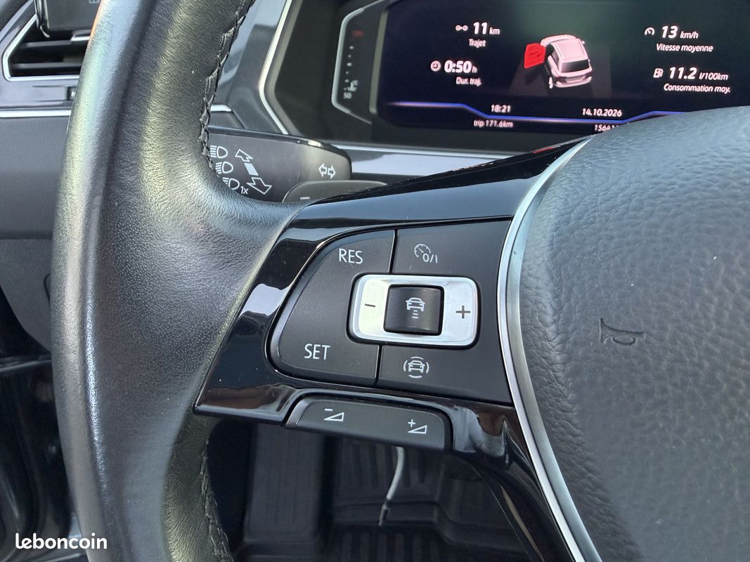 VOLKSWAGEN Tiguan 2.0 TDI 190 CARAT EXCLUSIVE 4MOTION DSG7 - GARANTIE 12 MOIS (image 27)