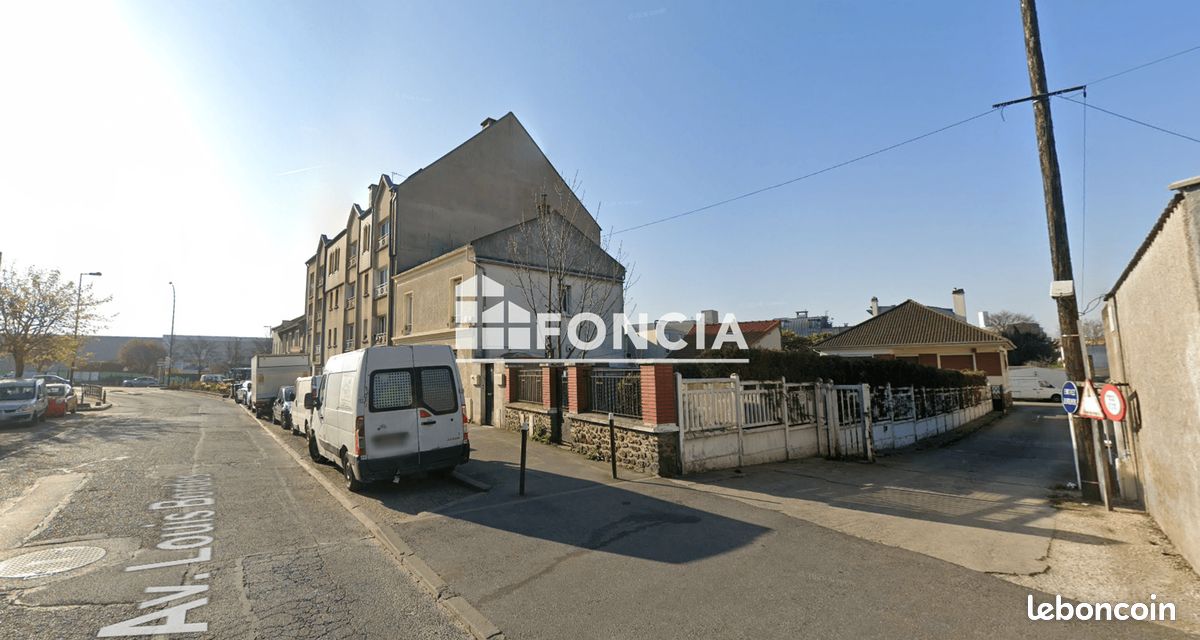 Lock_up · à Stains · 150 €/mois