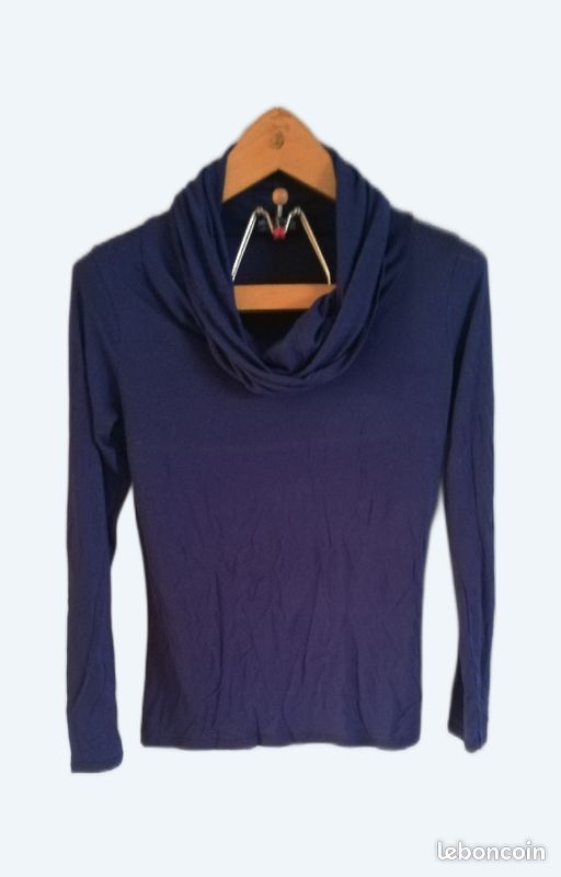 Sous pull col en goutte (image 1)