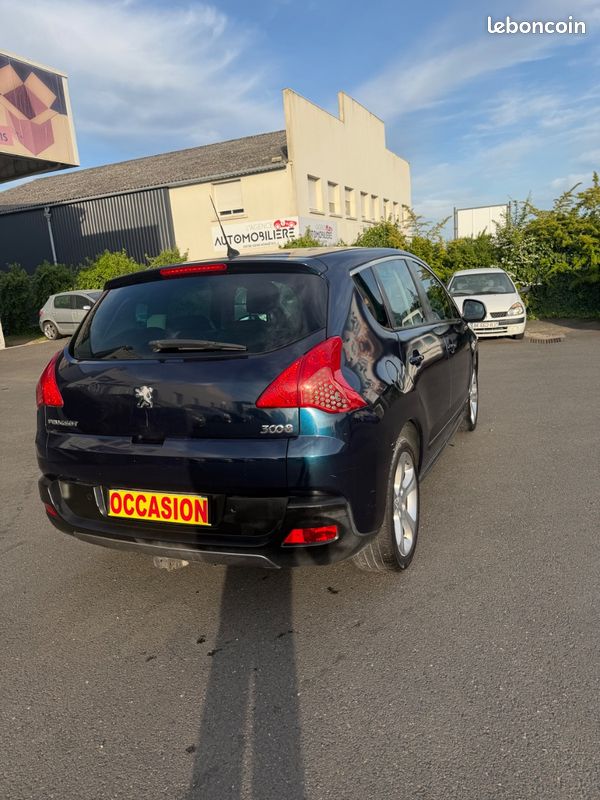 Peugeot 3008 2.0 HDI (image 8)