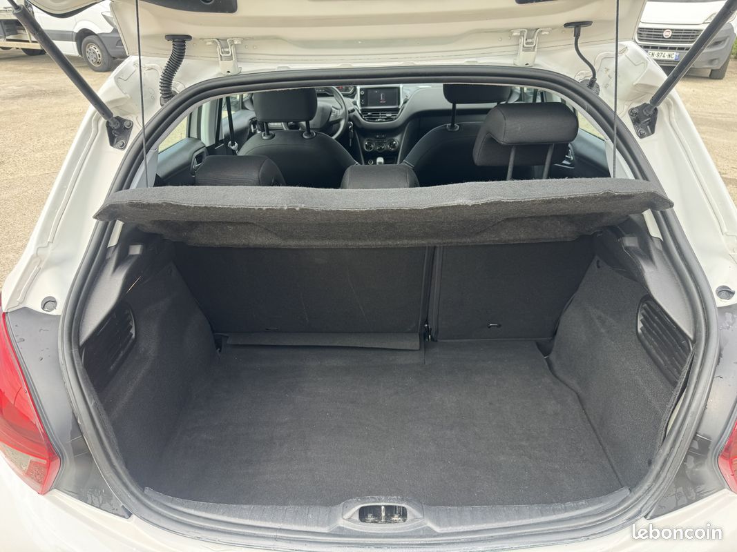 PEUGEOT 208 1.0i 68ch (image 5)