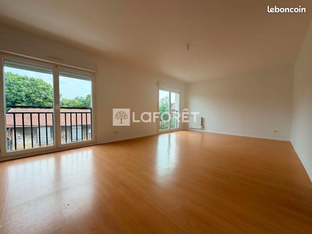 Appartement 4 pièces 103 m² · à Attigny · 103 m² · 630 €/mois