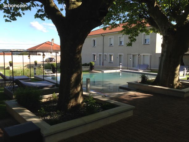 T2 35 M2 RESIDENCE PRIVÉE sécurisé, parking, piscine, salle de sport, laverie, 25 min Lyon , 8 min vienne , 4 min Gare Estressin sncf