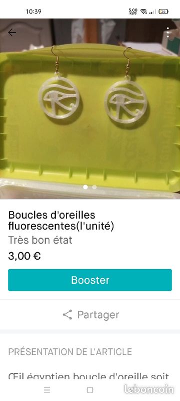 Boucles d'oreilles blanches ou fluorescente (image 1)