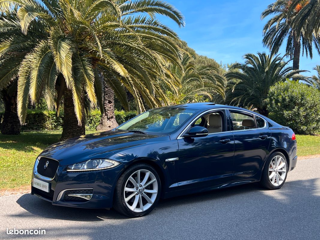 JAGUAR XF (2) 3.0 V6 D 240 BVA LUXE PREMIUM SERIE LIMITE / Historique d'entretien / Garantie (image 11)