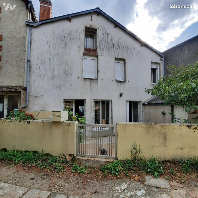 Maison 7 pièces 164 m² · à Saint-Étienne-de-Montluc · 164 m² · 219 450 €
