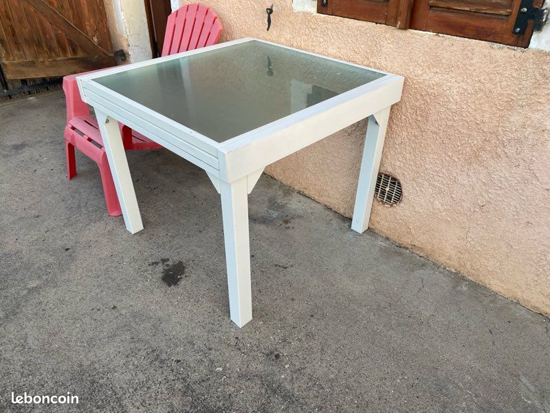 Table blanche extensible d’extérieur (image 2)