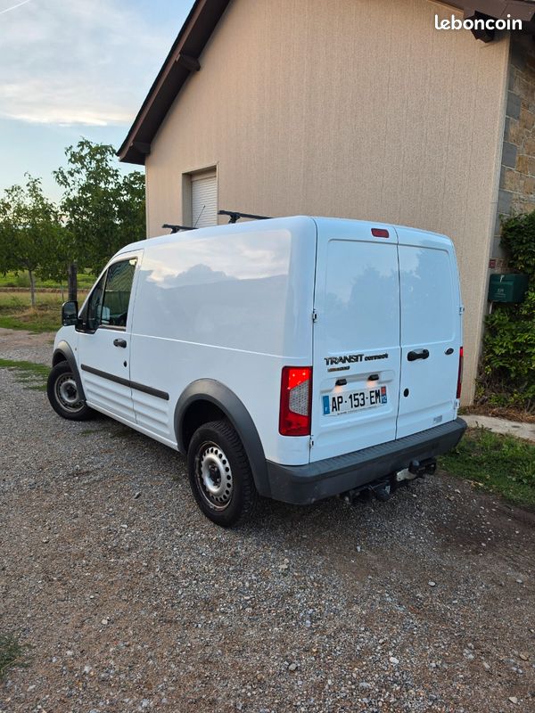Ford Tansit Connect 2 - 168000 Km - Révisé (image 2)