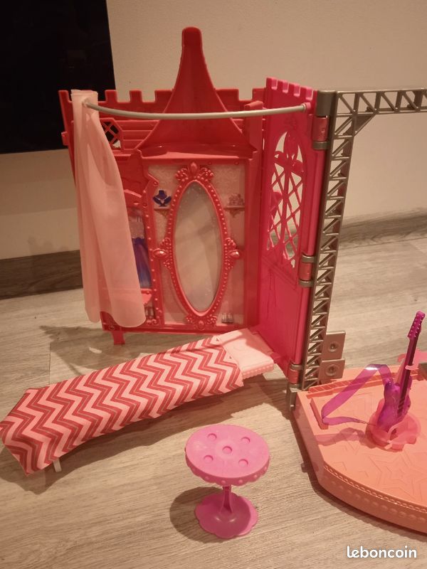 Château barbie rock et royal (image 3)