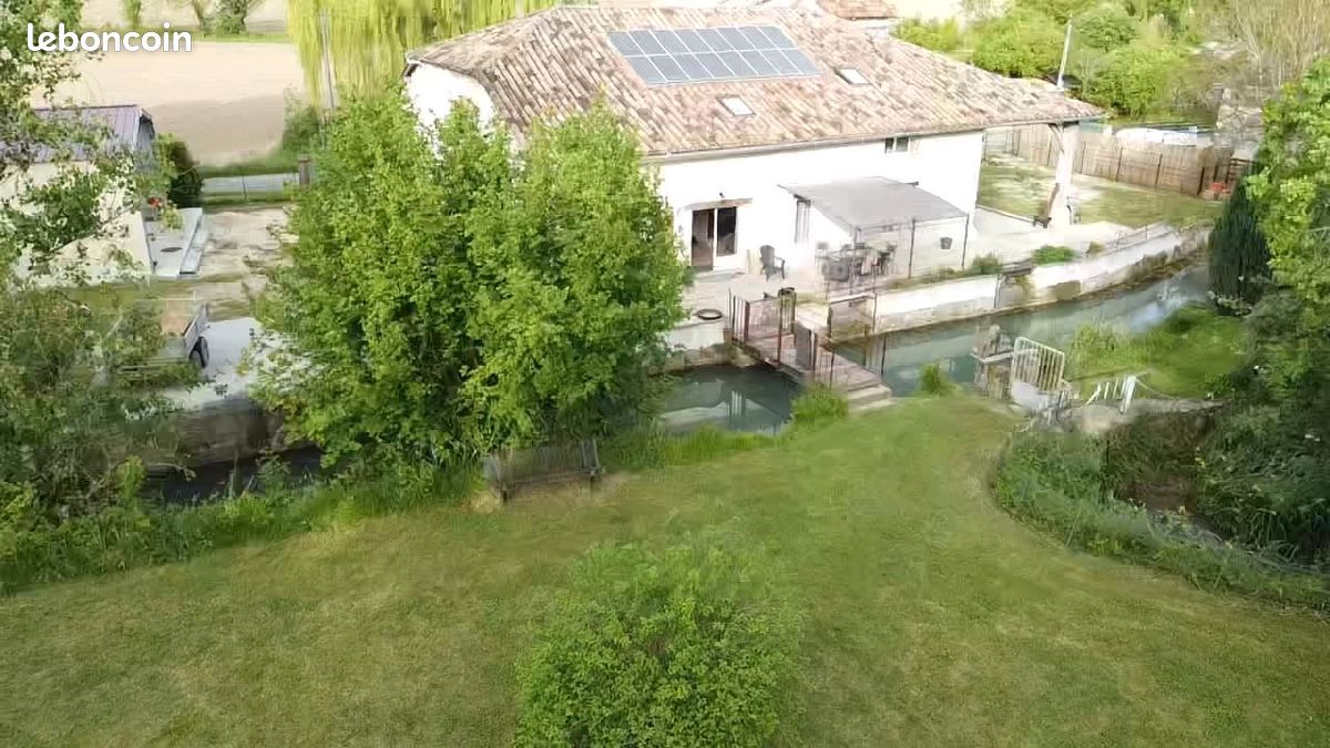 Maison 6 pièces 262 m² · à Puylaroque · 262 m² · 280 000 €