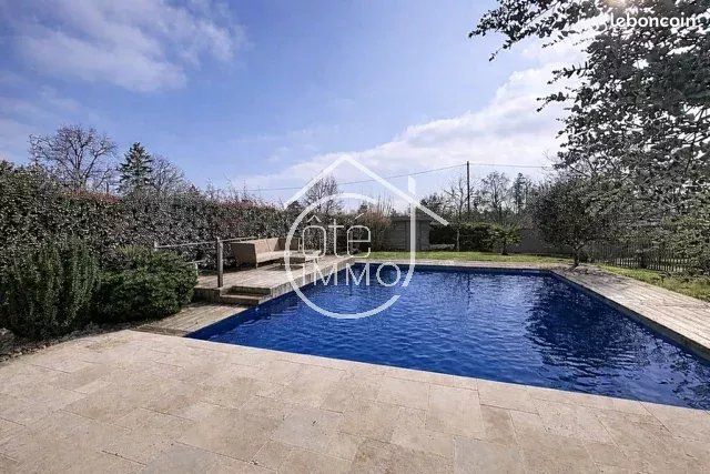 Maison 4 pièces 134 m² · à Montcaret · 134 m² · 299 000 €