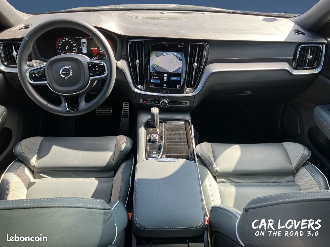 VOLVO S60 T6 AWD Recharge 253 ch + 145 ch Geartronic 8 R-Design (image 21)