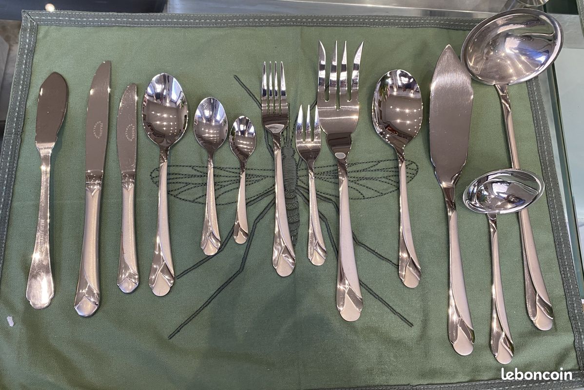 Ensemble de couverts de table 12 personnes (image 1)