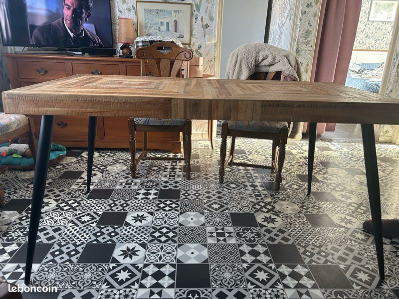 Table salle à manger (image 2)