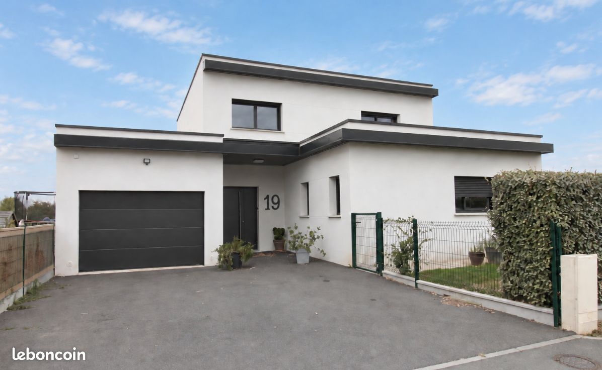 Maison 6 pièces 170 m² · à Ifs · 170 m² · 451 500 €