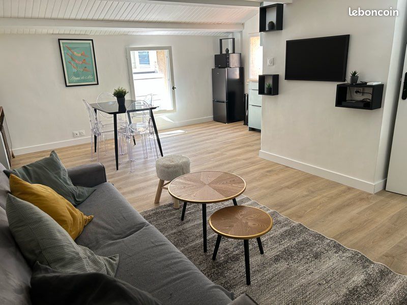 Coquet appartement dans la vieille ville d’Hyeres avec parking (image 5)
