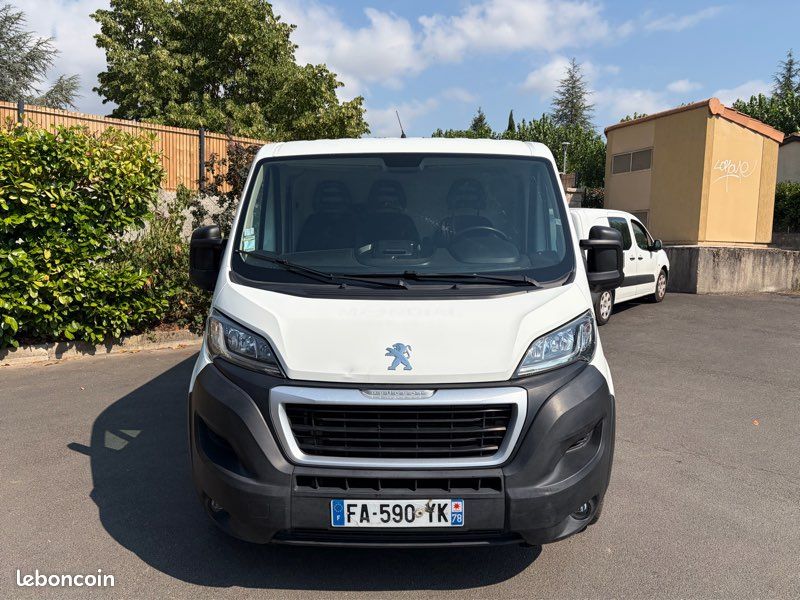 Peugeot boxer 330 l1h1 2.0 bluehdi 110 - finition premium – 3 places – 74 821 km (image 4)