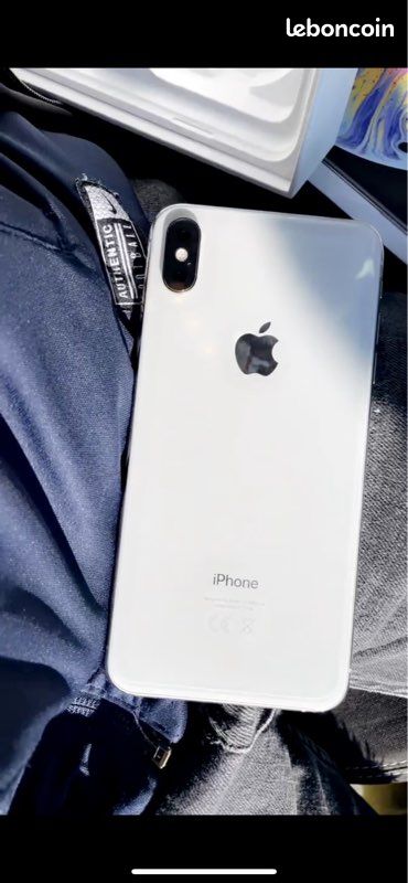 IPhone XS Max (image 1)