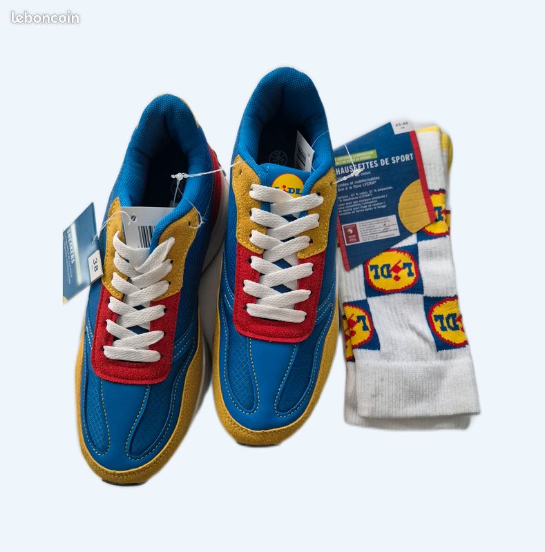 Chaussure lidl et chaussettes Vêtements