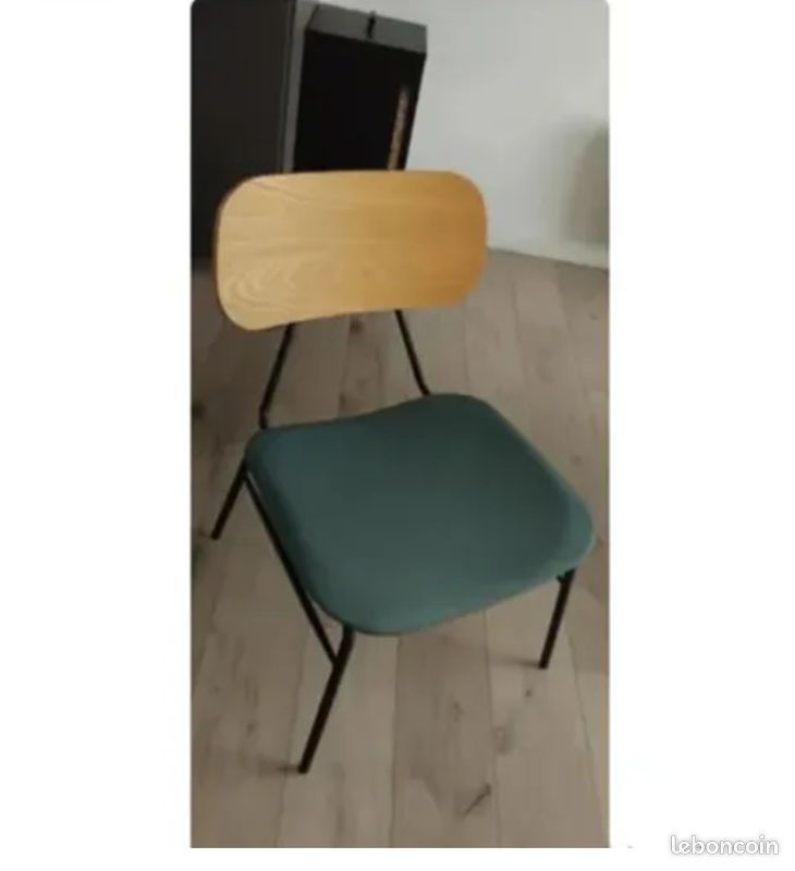 Fauteuil moderne (image 1)
